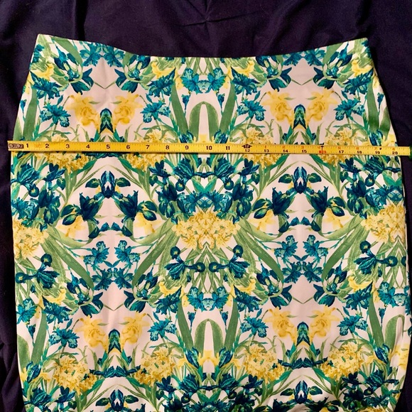 Roz & Ali women’s lined floral skirt - Picture 6 of 6